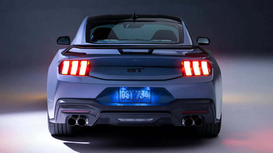2024-ford-mustang-gt-16